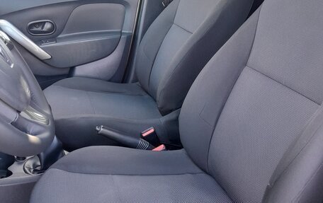 Renault Sandero II рестайлинг, 2014 год, 799 000 рублей, 11 фотография