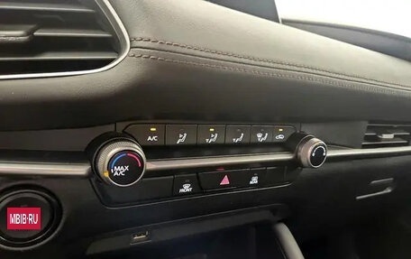 Mazda 3, 2021 год, 2 353 201 рублей, 10 фотография