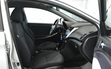 Hyundai Solaris II рестайлинг, 2013 год, 830 000 рублей, 10 фотография