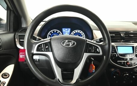 Hyundai Solaris II рестайлинг, 2013 год, 830 000 рублей, 13 фотография