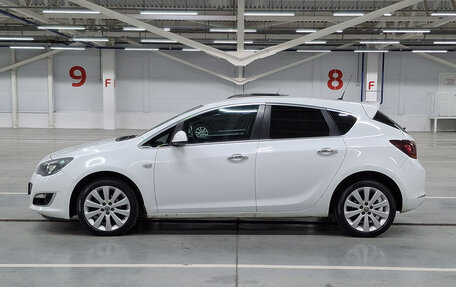 Opel Astra J, 2013 год, 550 000 рублей, 10 фотография
