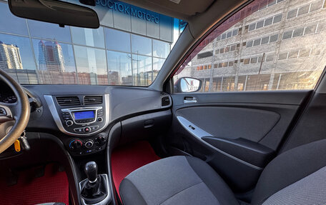 Hyundai Solaris II рестайлинг, 2011 год, 490 000 рублей, 13 фотография