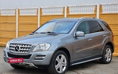 Mercedes-Benz M-Класс, 2011 год, 1 750 000 рублей, 1 фотография
