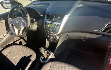 Hyundai Solaris II рестайлинг, 2011 год, 599 000 рублей, 11 фотография