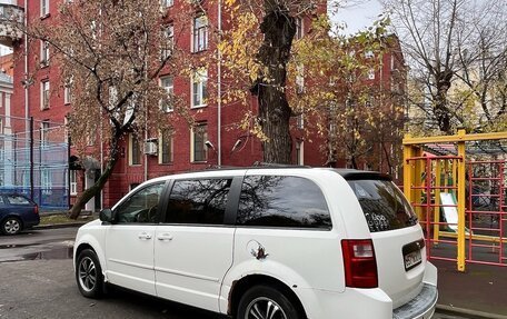 Dodge Caravan V, 2009 год, 965 000 рублей, 5 фотография