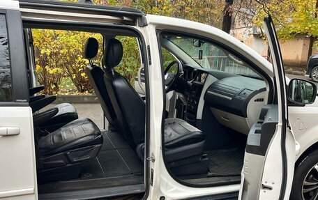 Dodge Caravan V, 2009 год, 965 000 рублей, 12 фотография