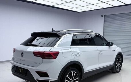 Volkswagen T-Roc I, 2021 год, 1 900 000 рублей, 4 фотография