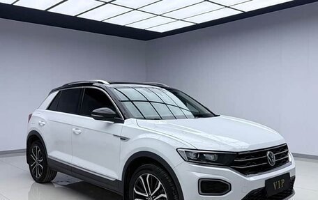 Volkswagen T-Roc I, 2021 год, 1 900 000 рублей, 3 фотография