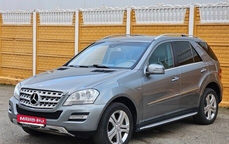 Mercedes-Benz M-Класс, 2011 год, 1 750 000 рублей, 2 фотография