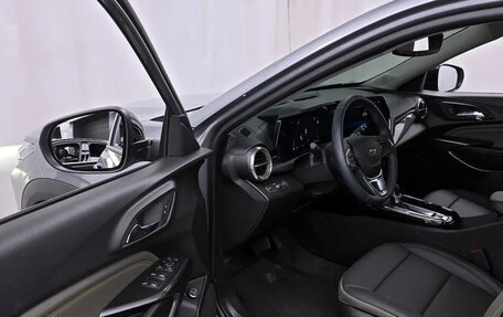 Chevrolet Trax, 2024 год, 2 050 000 рублей, 6 фотография