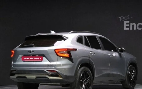 Chevrolet Trax, 2024 год, 2 050 000 рублей, 2 фотография