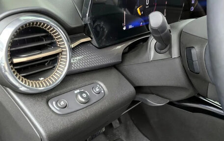 Chevrolet Trax, 2024 год, 2 050 000 рублей, 13 фотография