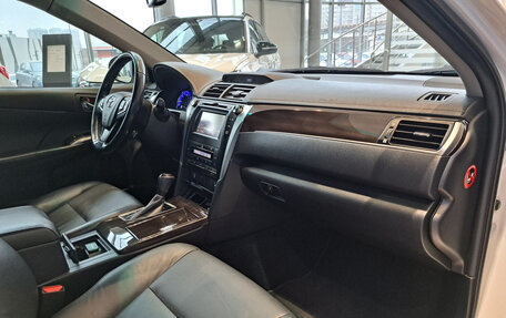 Toyota Camry, 2016 год, 2 005 000 рублей, 13 фотография