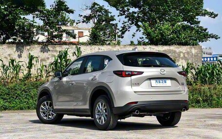 Mazda CX-5 II, 2025 год, 2 850 000 рублей, 4 фотография