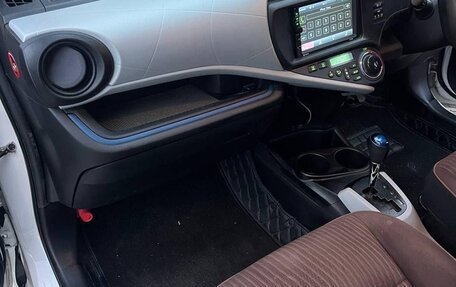 Toyota Aqua I, 2014 год, 690 000 рублей, 3 фотография