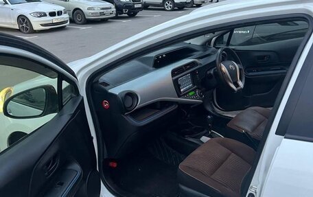 Toyota Aqua I, 2014 год, 690 000 рублей, 4 фотография