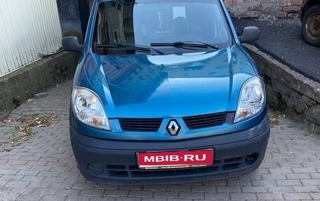 Renault Kangoo II рестайлинг, 2004 год, 290 000 рублей, 1 фотография