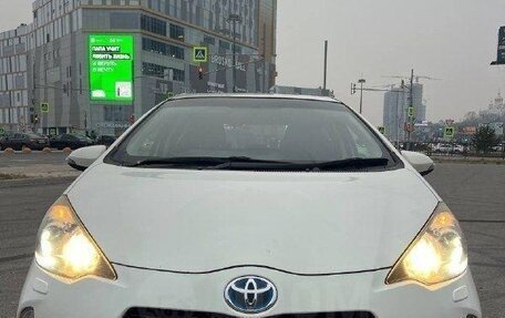 Toyota Aqua I, 2014 год, 690 000 рублей, 6 фотография