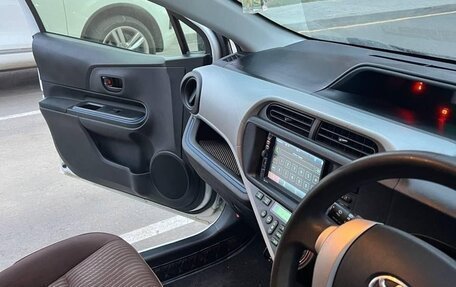 Toyota Aqua I, 2014 год, 690 000 рублей, 5 фотография