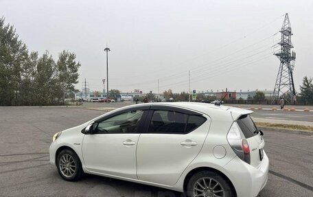 Toyota Aqua I, 2014 год, 690 000 рублей, 9 фотография