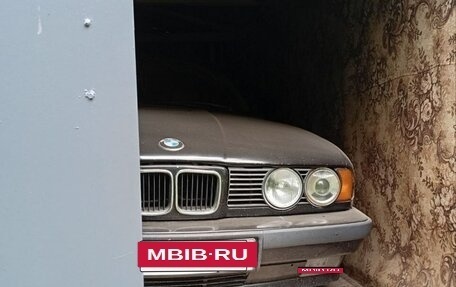 BMW 5 серия, 1990 год, 300 000 рублей, 2 фотография