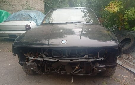 BMW 5 серия, 1990 год, 300 000 рублей, 11 фотография