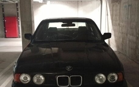 BMW 5 серия, 1990 год, 300 000 рублей, 8 фотография