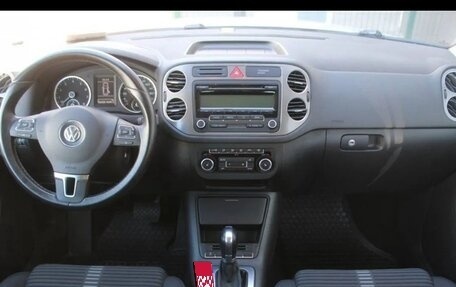 Volkswagen Tiguan I, 2011 год, 1 100 000 рублей, 9 фотография