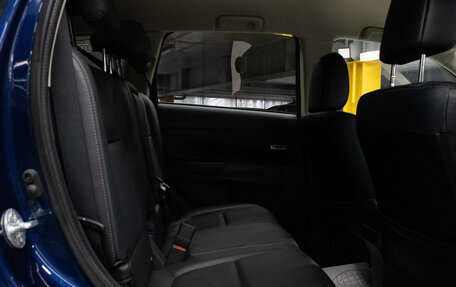 Mitsubishi Outlander III рестайлинг 3, 2013 год, 1 549 000 рублей, 13 фотография