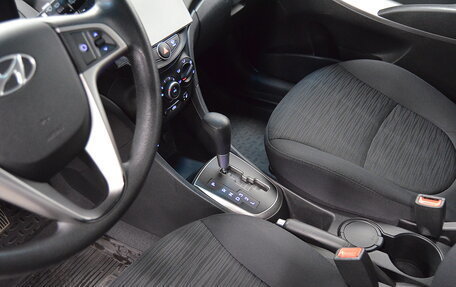 Hyundai Solaris II рестайлинг, 2015 год, 890 000 рублей, 15 фотография