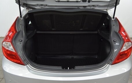 Hyundai Solaris II рестайлинг, 2015 год, 890 000 рублей, 22 фотография