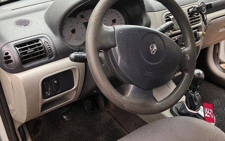 Renault Symbol I, 2004 год, 300 000 рублей, 5 фотография