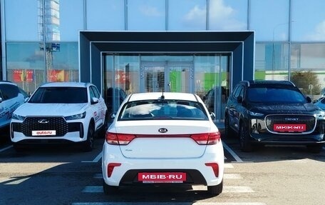 KIA Rio IV, 2018 год, 1 290 000 рублей, 6 фотография