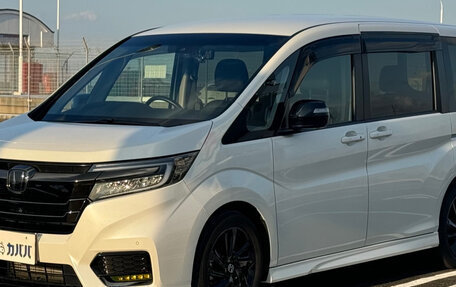 Honda Stepwgn IV, 2018 год, 2 199 000 рублей, 1 фотография