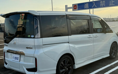 Honda Stepwgn IV, 2018 год, 2 199 000 рублей, 11 фотография