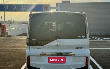 Honda Stepwgn IV, 2018 год, 2 199 000 рублей, 4 фотография