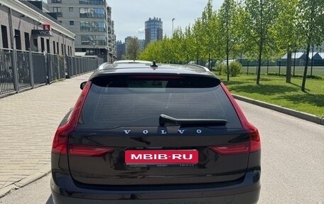 Volvo V90 Cross Country I рестайлинг, 2019 год, 4 000 000 рублей, 3 фотография