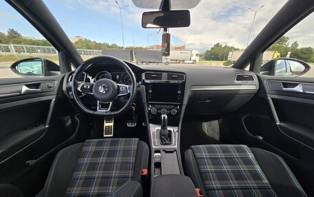 Volkswagen Golf VII, 2019 год, 2 350 000 рублей, 9 фотография