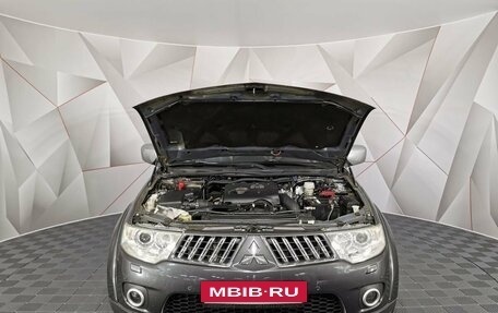 Mitsubishi Pajero Sport II рестайлинг, 2013 год, 1 675 000 рублей, 11 фотография