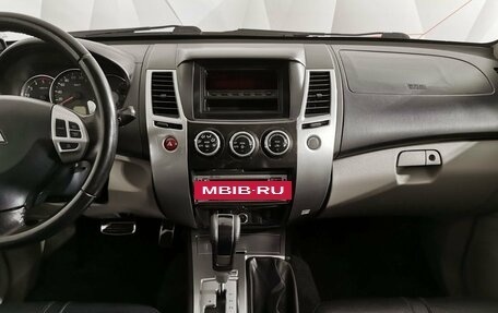 Mitsubishi Pajero Sport II рестайлинг, 2013 год, 1 675 000 рублей, 15 фотография