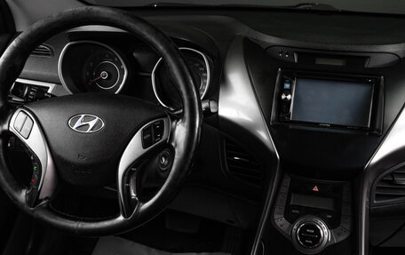 Hyundai Avante, 2013 год, 1 349 000 рублей, 17 фотография