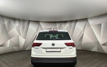 Volkswagen Tiguan II, 2018 год, 2 298 000 рублей, 7 фотография
