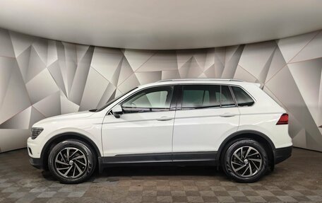 Volkswagen Tiguan II, 2018 год, 2 298 000 рублей, 4 фотография
