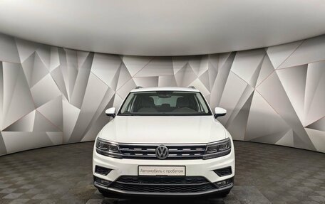 Volkswagen Tiguan II, 2018 год, 2 298 000 рублей, 6 фотография