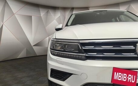 Volkswagen Tiguan II, 2018 год, 2 298 000 рублей, 19 фотография