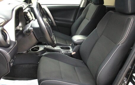 Toyota RAV4, 2016 год, 1 899 000 рублей, 10 фотография