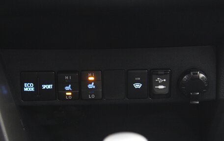 Toyota RAV4, 2016 год, 1 899 000 рублей, 19 фотография