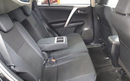 Toyota RAV4, 2016 год, 1 899 000 рублей, 26 фотография