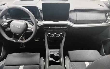 Skoda Kodiaq, 2025 год, 6 100 000 рублей, 9 фотография