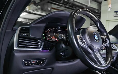 BMW X5, 2018 год, 5 900 000 рублей, 14 фотография